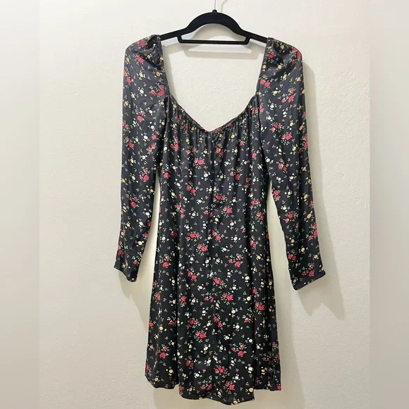 Reformation Sydney Dress in Rebecca, Size 6 - Picture 2 of 12